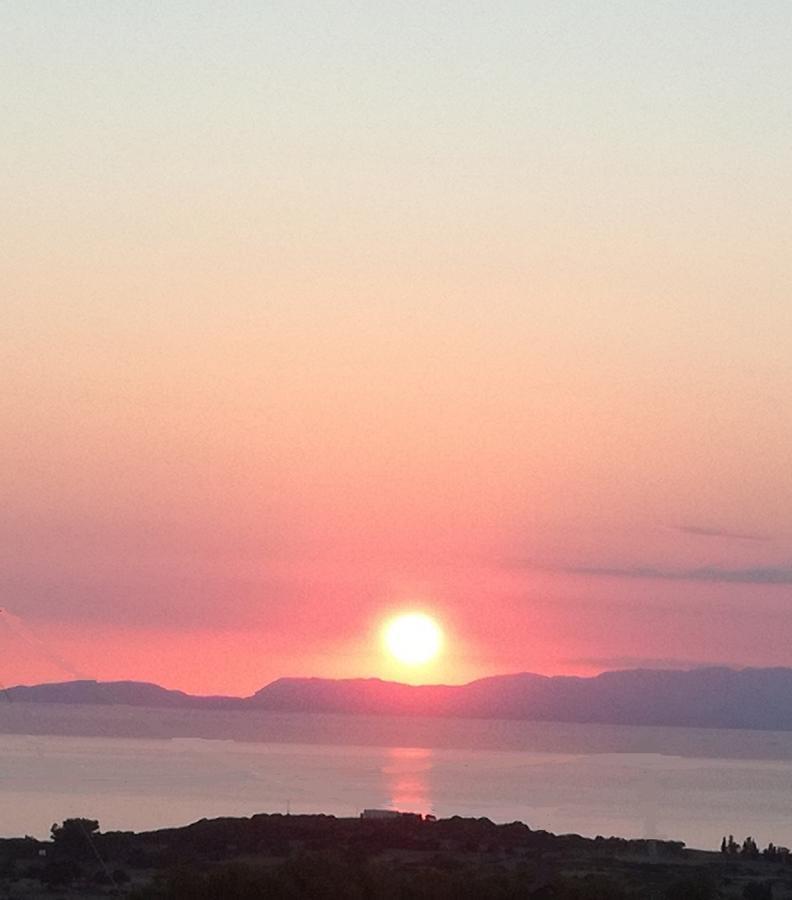 Athena Hotel Milopotamos  ภายนอก รูปภาพ